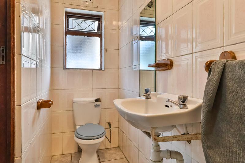 4 Bedroom Property for Sale in Strandfontein Village Western Cape